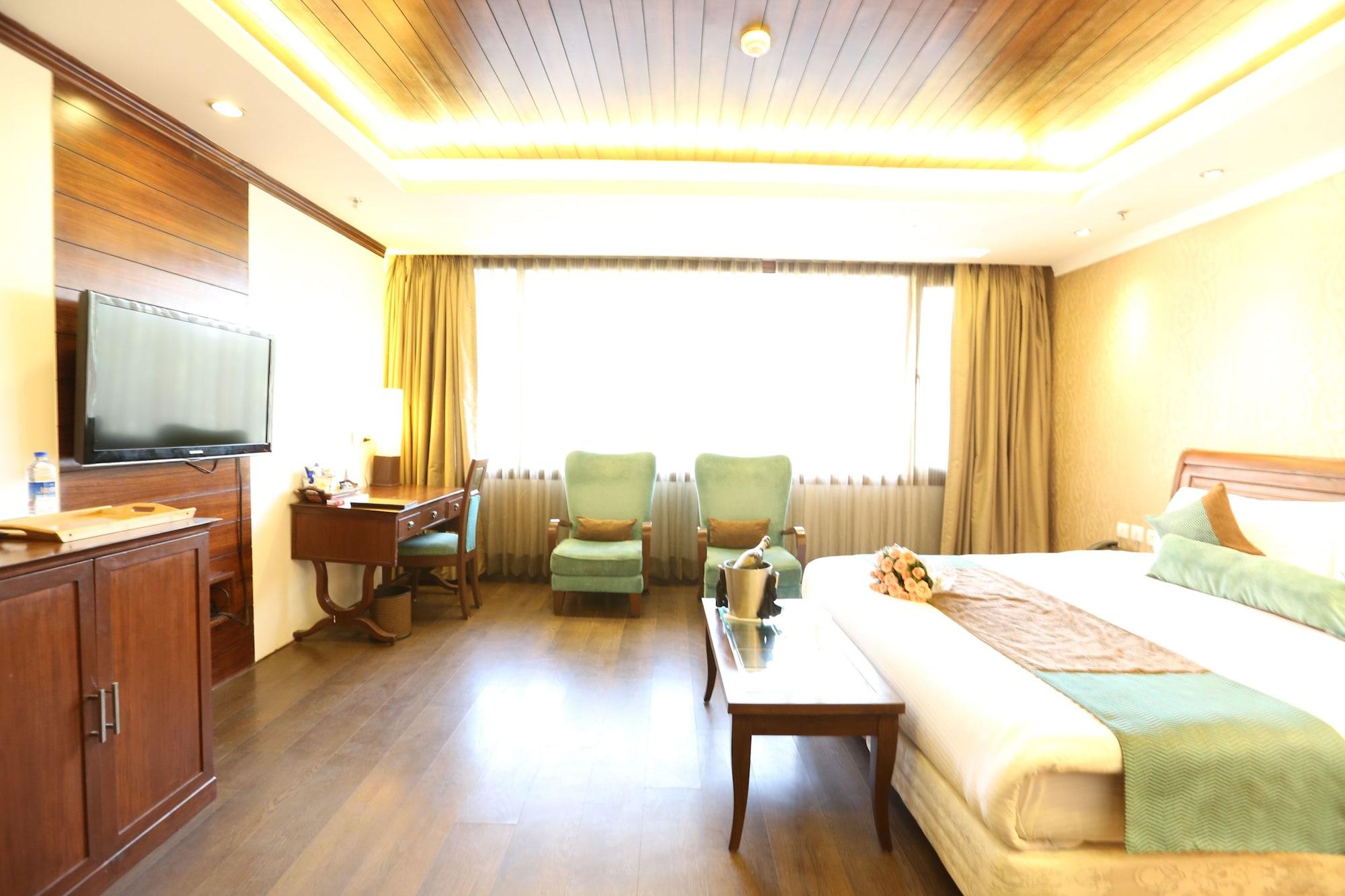 Icon Hotel 3*